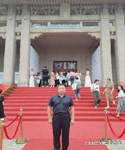 s500_我校开云足球手机版app下载,澳门威尼斯人苹果版登录,下载88老虎李朝峰副教授在活动现场1.png
